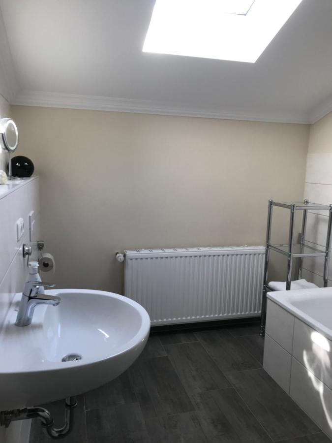 Ferienwohnung Aronia Warlow エクステリア 写真